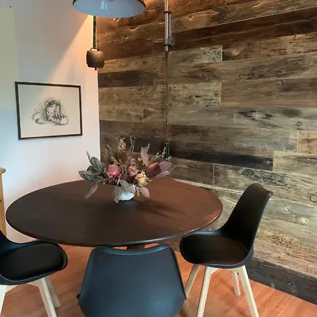 Apartment Giomein , In Out ,cir 0281