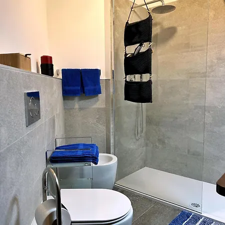 Giomein , In Out ,cir 0281