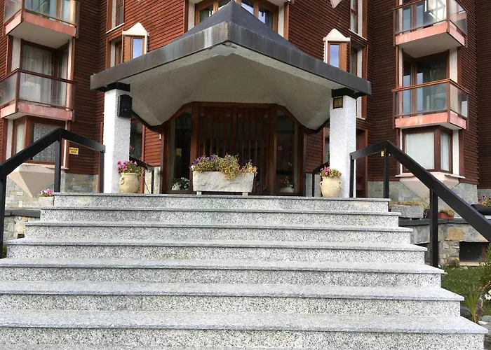 Giomein , In Out ,cir 1256 *