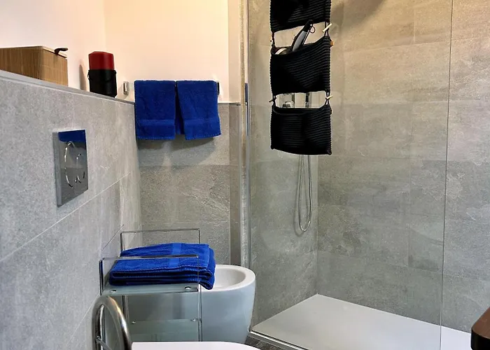 Giomein , In Out ,cir 1256